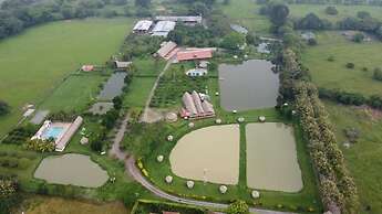Hotel Brisas la Gaviota Mariquita-Tolima