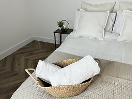 Birmingham City 2 Bedroom Apartment - Free Parking