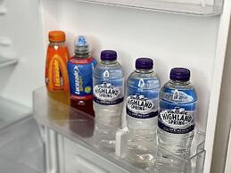 Birmingham City 2 Bedroom Apartment - Free Parking