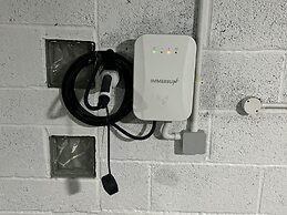 Birmingham City 2 Bedroom Apartment - Free Parking