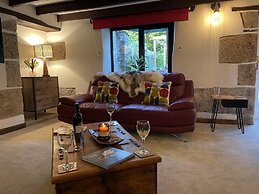 Luxury Dog-friendly 5 Star Cottage With Hot Tub