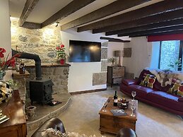 Luxury Dog-friendly 5 Star Cottage With Hot Tub