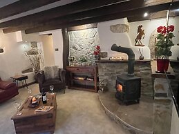 Luxury Dog-friendly 5 Star Cottage With Hot Tub