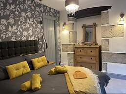 Beautiful Character Cottage - With Hot Tub