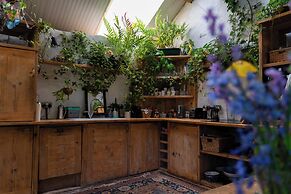 Hapus Hideaway Retreat Site