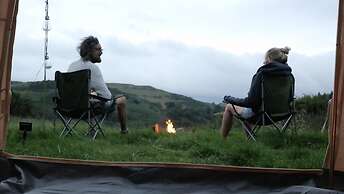 Hapus Hideaway Retreat Site