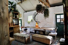 Hapus Hideaway Retreat Site