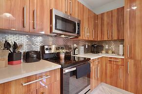 Luxurious Downtown Condo