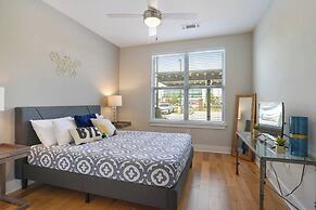 Luxurious Downtown Condo