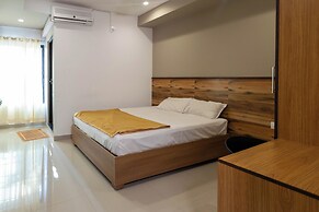 Aryaas Residency Nettoor