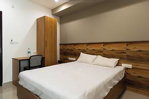 Aryaas Residency Nettoor