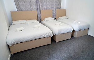 Gatwick Birchwood Lodge