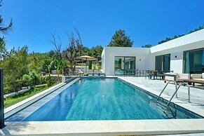 Earth 7 - PLANET LUXURY VILLAS