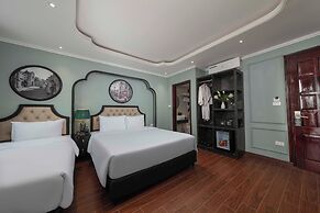 Madelise Central Grand Hotel