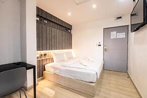 Baan Kun Mhor Hostel