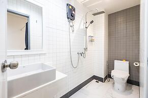 Baan Kun Mhor Hostel