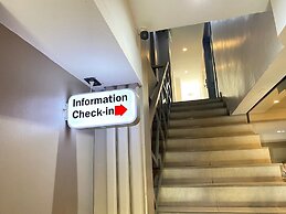 Baan Kun Mhor Hostel