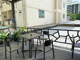 Baan Kun Mhor Hostel