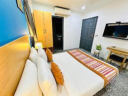 Hotel Golden Saffron-Punjabi Bagh Delhi