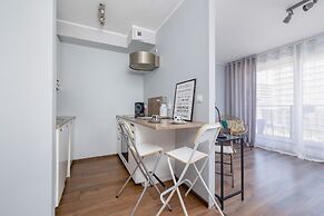 5th Floor Studio in Katowice by Renters