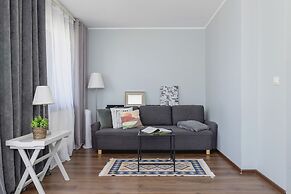 5th Floor Studio in Katowice by Renters