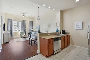 Elegant Condos in NOLA with Rooftop Pool