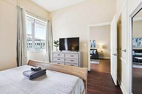 Elegant Condos in NOLA with Rooftop Pool