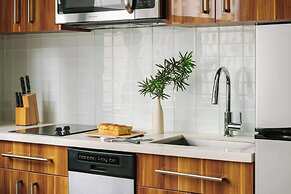 Elegant Condos in NOLA with Rooftop Pool