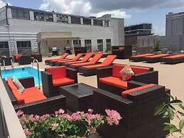 Elegant Condos in NOLA with Rooftop Pool