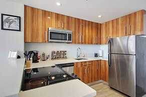 Elegant Condos in NOLA with Rooftop Pool