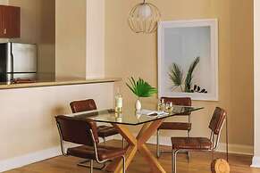 Elegant Condos in NOLA with Rooftop Pool