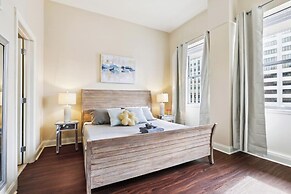 Elegant Condos in NOLA with Rooftop Pool