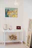 Bright and Charming 1BR Apt Near Shore