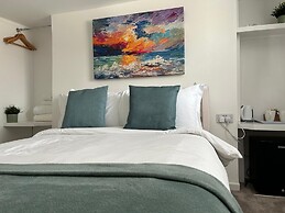 Upper Rock Brighton Guest House