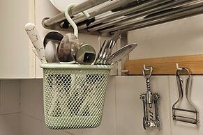 Tropical Hideaway Studio Apartment