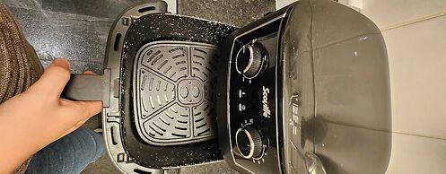 Tropical Hideaway Studio Apartment