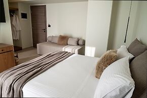 Rhotheon Suites in Ialysos Rhodes