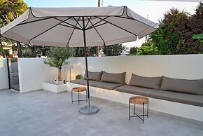 Rhotheon Suites in Ialysos Rhodes