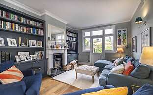 London Charm on Connaught Avenue