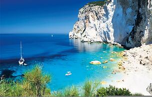 Bay View Bougainvillea Upper