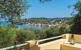 Bay View Jasmine Lower