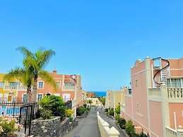 Enjoy 1 BR Palm Mar Next to Pool