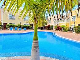 Enjoy 1 BR Palm Mar Next to Pool