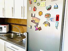 Enjoy Sunsets at Fully Equipped 2BR Oceanside View