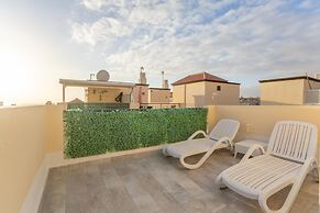 Aqua Vista 2 bed Penthouse With Great Views