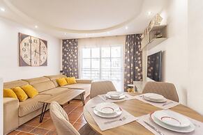 Aqua Vista 2 bed Penthouse With Great Views