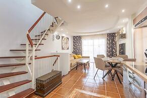 Aqua Vista 2 bed Penthouse With Great Views