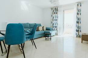Seaview Splendor 2 Bedroom Modern Comfort