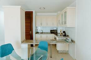 Seaview Splendor 2 Bedroom Modern Comfort