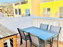 Spacious 2 BR Golden Apartment